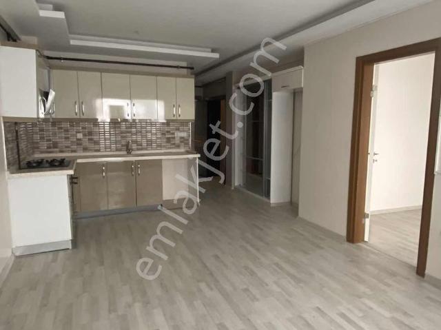 Cumhuriyet Mahallesinde Kipa Avm Yakını 2+1 Kiralık Daire