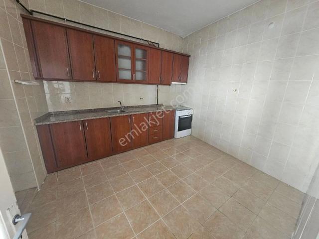 Cumhuriyet Mahallesinde Kiralık 3+1 Doğalgazlı Daire