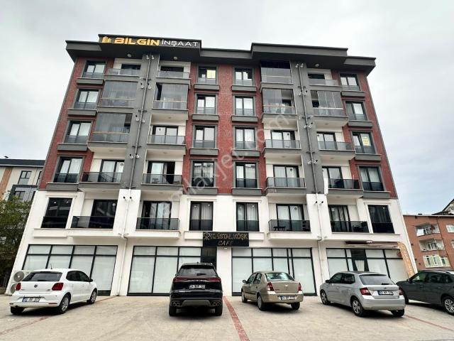 Cumhuriyet Mahallesi'nde, Merkezi Konumda Eşyalı Kiralık 1+1