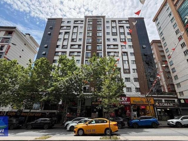 Cumhuriyet Mahallesinde Metrobüse 5 Dakika Yürüme Mesafesinde