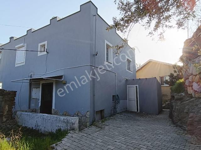 Cumhuriyet Merkezde, Bahçe Katı Daire