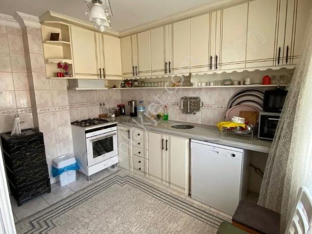 Cumhuriyet Okulu Arkası 3. Kat 2+1 100m2 Teraslı Daire