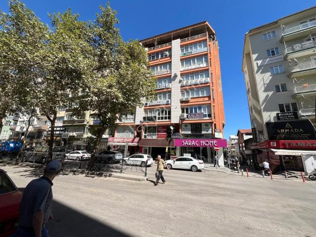 Cumhuriyet Caddesi'nde 1+0 Apart Fiyatına İşyeri Tapulu Ofis