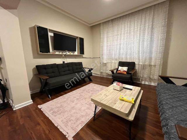 Cumhuriyet Gayrimenkulden 1+1 Full Eşyalı Daire Kale Manzaralı