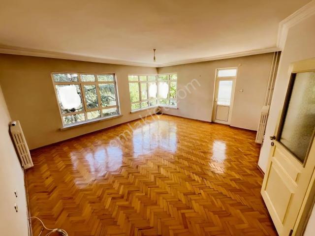 Cumhuriyet Gayrimenkulden 3+1 Kiralık Daire