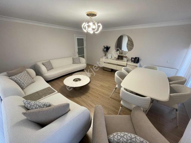 Cumhuriyet Gayrimenkulden 3+1 Yeni Bina Merkezi Lokasyon Kiralık