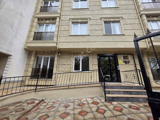 Cumhuriyet Parkı Civ. Servis Duraklarına Yakın 1+1 Kiralık Daire