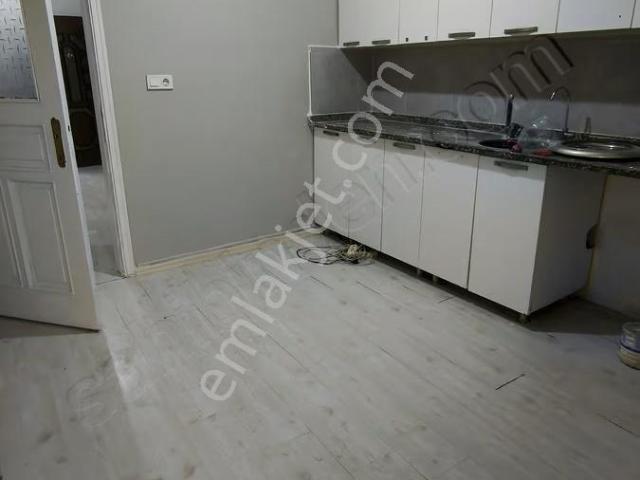 Cumhuriyet'te 2+1 100m2 Yüksek Giriş Geniş Ferah Merkezi Konumda