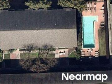 Cummins St Apt