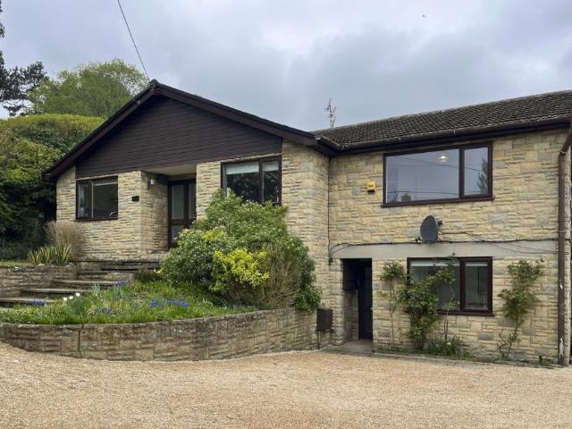 Cumnor Rise Road Oxford OX2 5 bed house to rent £4,950 pcm £1,142 pw
