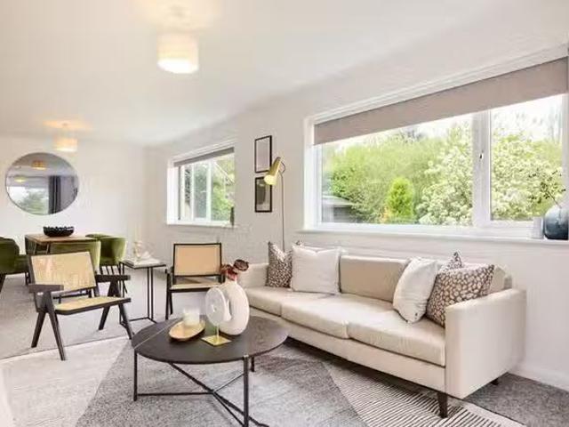 Cumnor Rise Road