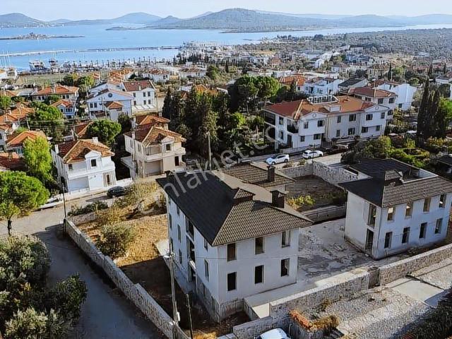 Cunda Adasında Deniz Manzaralı Satılık Kupon Mülk