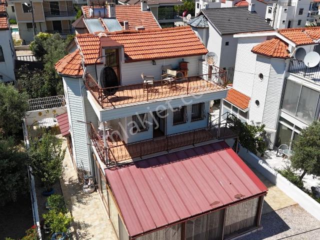 Cunda'da Deniz Manzaralı, Full Eşyalı Özel Çatı Dubleksi