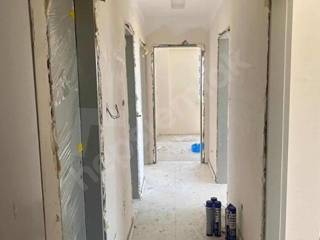 CÜNEYT MAHALLESİNDE SATLIK 2+1 DAİRE