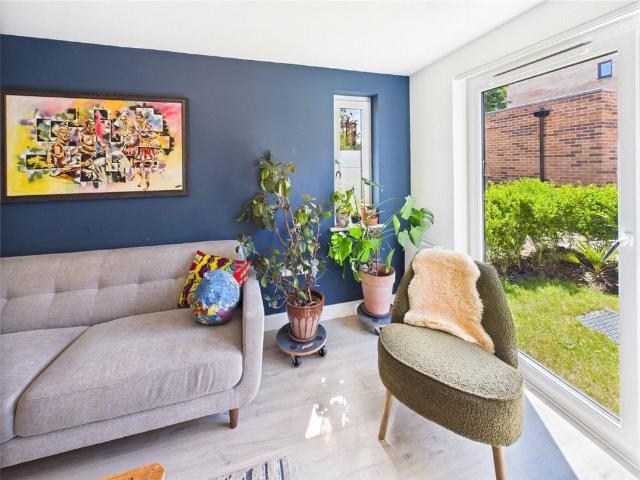 Cunningham Square, Portobello, Edinburgh, EH15 1BJ