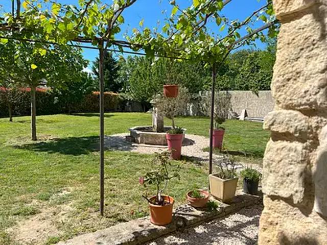 Cucuron 84160 Achat / Vente maison 6 pièces t6 au dernier étage terrasse