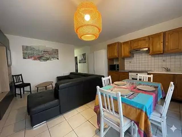 Cucuron 84160 Achat / Vente appartement 3 pièces t3 au dernier étage