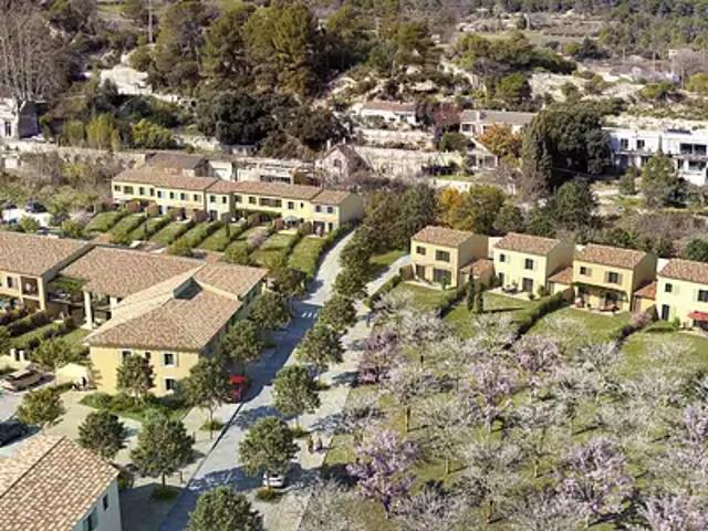 Cucuron 84160 Achat / Vente appartement 3 pièces t3 au dernier étage terrasse