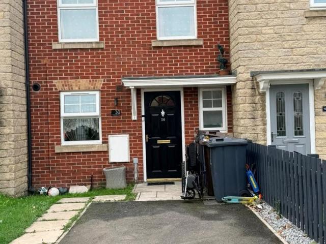 Cudworth View, Grimethorpe 2 bed townhouse to rent £775 pcm £179 pw