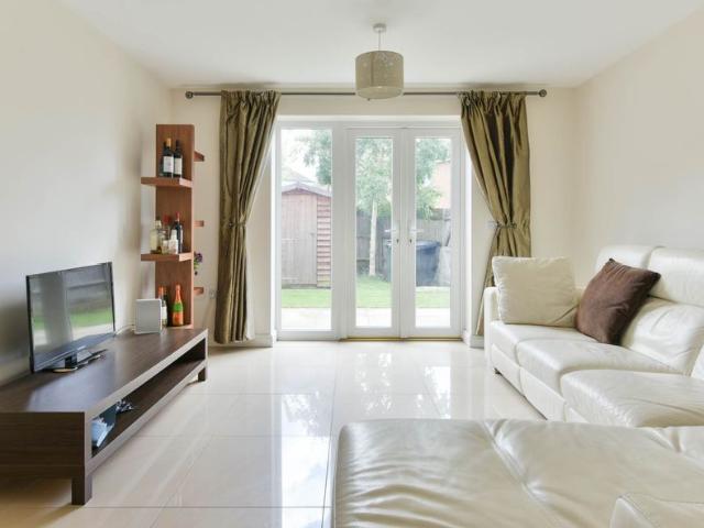 Cuddington Avenue, Worcester Park