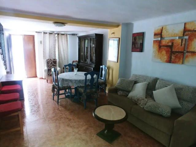 Cuevas Del Becerro