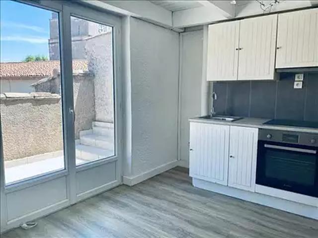 Cuers 83390 Location appartement 3 pièces t3 balcon