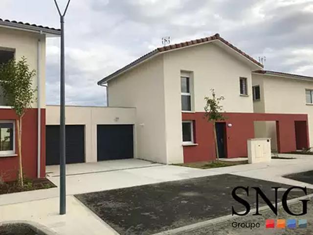 Cugnaux 31270 Location maison 4 pièces t4 terrasse garage