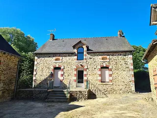 Cuillé 53540 Location maison 4 pièces t4 terrasse