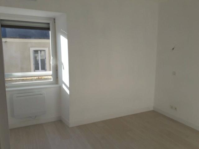 Cuillé, maison de bourg, 3 pièces, de 61 m2