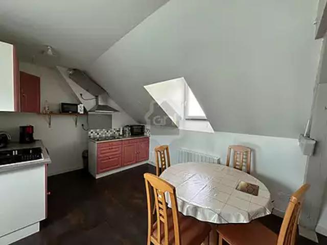 Cuise la Motte 60350 Location appartement 2 pièces t2 au dernier étage parking