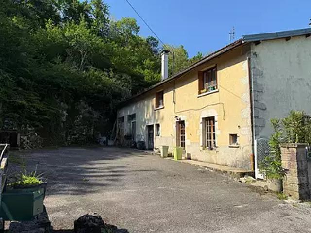 Cuisia 39190 Achat / Vente maison 5 pièces t5 au dernier étage
