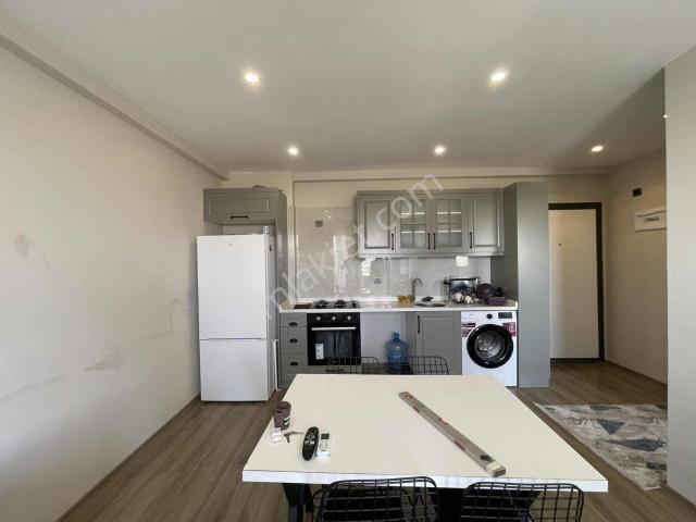 Cukurova Fırın Arkası Erguvan Blv.esyalı Termosıfonlu Lux 1+1