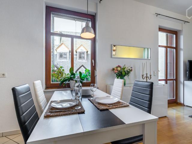 Cultural Heritage Site. Great Location. Modern meets medieval!, Frankfurt Amsterdam Apartments for Rent