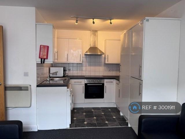 Culver St, Bristol, BS1 1 bed in a flat share to rent £795 pcm £183 pw