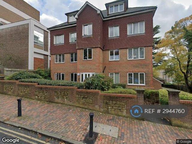 Culverden Park, Kent, TN4 2 bed flat to rent £1,695 pcm £391 pw
