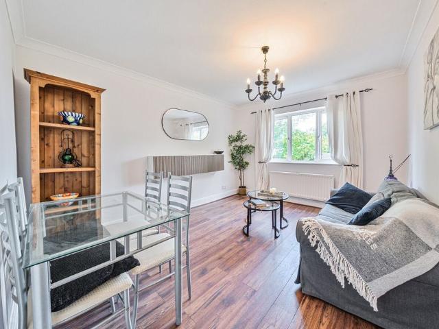 Culverden Road, London, SW12