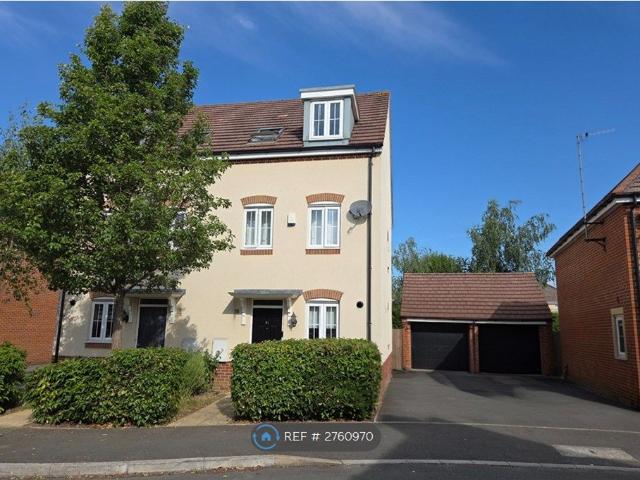 Culverhouse Road, Swindon SN1, 3 bed semi detached house to rent, £1,500 pcm | PrimeLocation