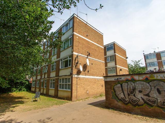 Culworth Court, Coventry CV6, 2 bed flat to rent, £850 pcm | PrimeLocation