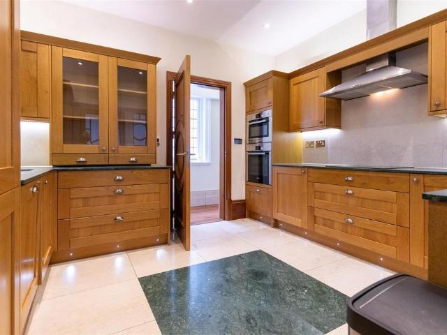 Culworth Street, London, NW8 7EL, United Kingdom | 4 bed apartment for rent #140227763 | Rentberry