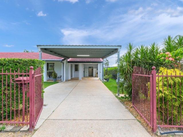 CUL DE SAC OPPORTUNITY! 3 BEDROOMS! 2 LIVING OPTIONS! OFFICE! POOL! NEWLY RENOVATED BATHROOM! CARPORT + TOY BAY! BATTERY WITH SOLAR + EV CHARGER!