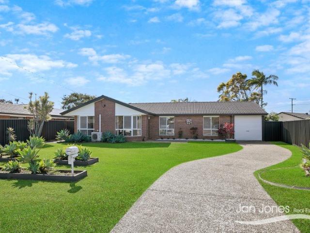 Cul De Sac Living Immaculate Family Home on 699sqm