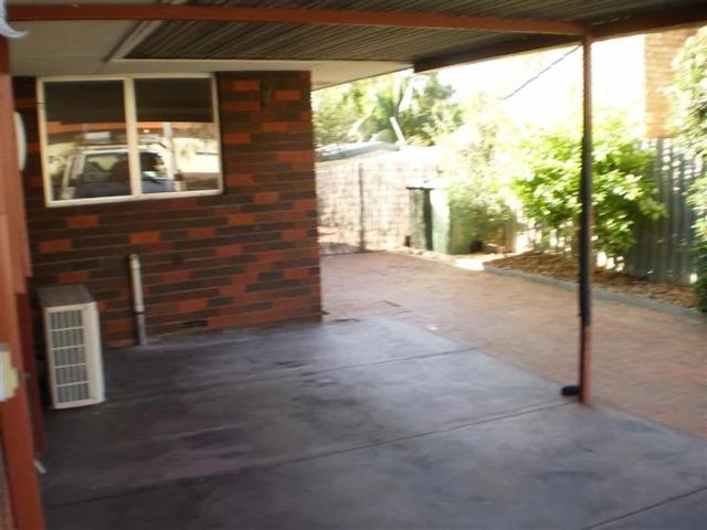 CUL DE SAC LOCATION CLOSE TO ALL AMENITIES QUIET LOCATION