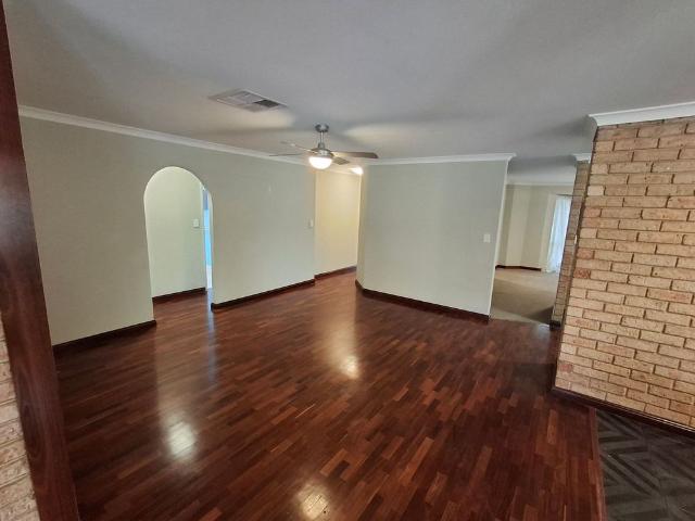 Cul De Sac Location Walk to Beach Access Air Con
