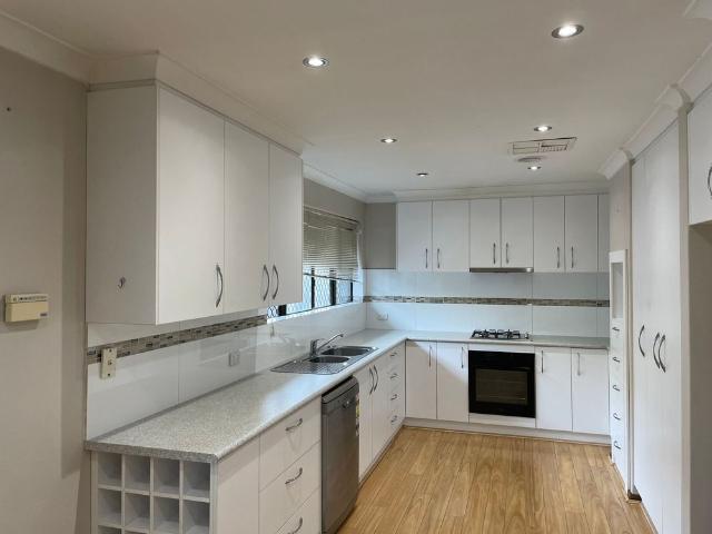 Cul De Sac Location 3x2 Home