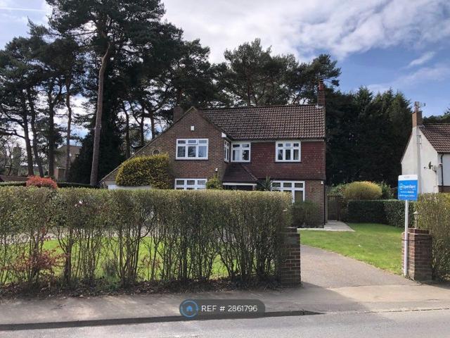 Cullesden Road, Kenley CR8, 4 bed detached house to rent, £3,600 pcm | PrimeLocation