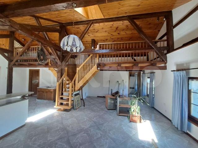 CULLIAIRY 30, 4.5 room apartment with large terrace and garden