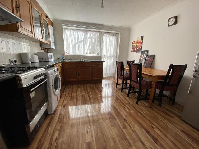 Culmore Road, London SE15, 4 bed town house to rent, £3,600 pcm | PrimeLocation