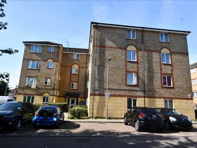 Culpepper Close, London 2 bed flat to rent £1,750 pcm £404 pw