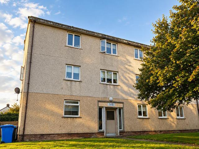 Culross Hill, Glasgow, G74 1 bed apartment to rent £675 pcm £156 pw