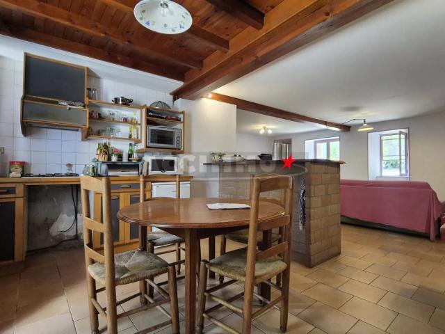 CUQ TOULZA SECTEUR FERME DE CARACTERE